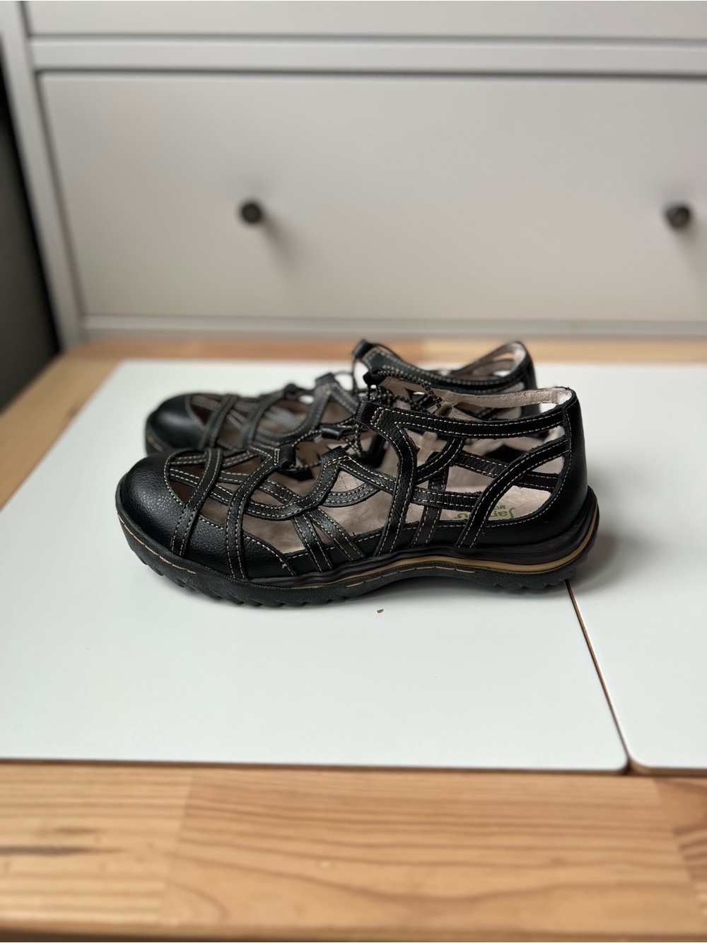 Jambu Black Leather Roman Gladiator Strappy Closed-Toe Sandals - Picture 3 of 14